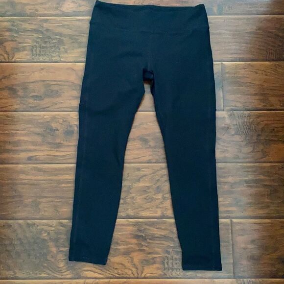 Fabletics Black Athletic Leggings - Picture 3 of 11